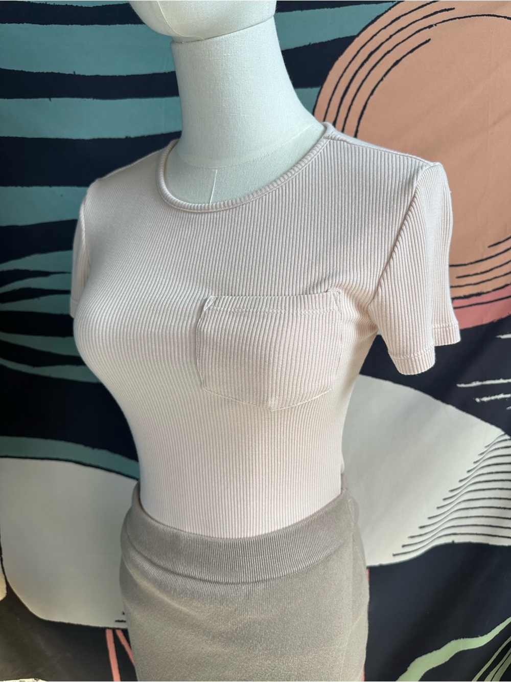7 Diamonds Beige Ribbed Short-Sleeve Pocket Tee size XS